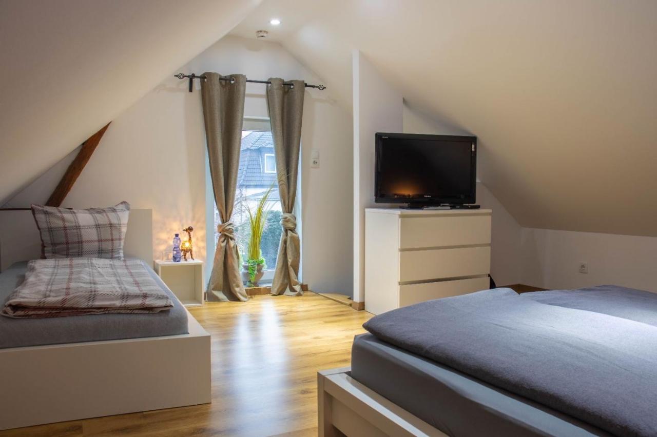 Kleine Gemuetliche Einliegerwohnung Mit Garten Und Pool Nordstemmen Exterior foto